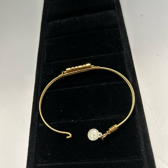 Luca & Danni Women’s Wire Bracelet - Picture 3 of 5